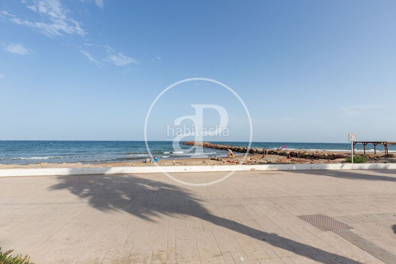 Foto e9fb1e69-b884-4d5d-8dcf-aecc2f5f09e3. Etagenwohnung mit parking pool in Playa del Puig El Puig de Santa Maria