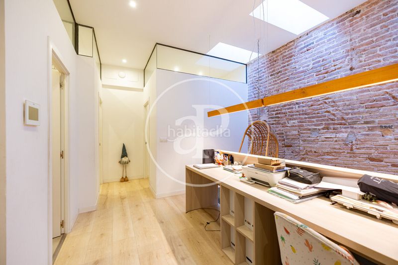 Foto 1f7d02c4-25a0-46ab-a9d3-451d5bb5d9d0. Casa amb calefacció piscina a Putget - Farró Barcelona