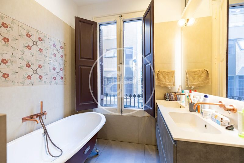 Foto 1fb1aab9-0ae8-44d8-b548-248cd73e410c. Casa amb calefacció piscina a Putget - Farró Barcelona