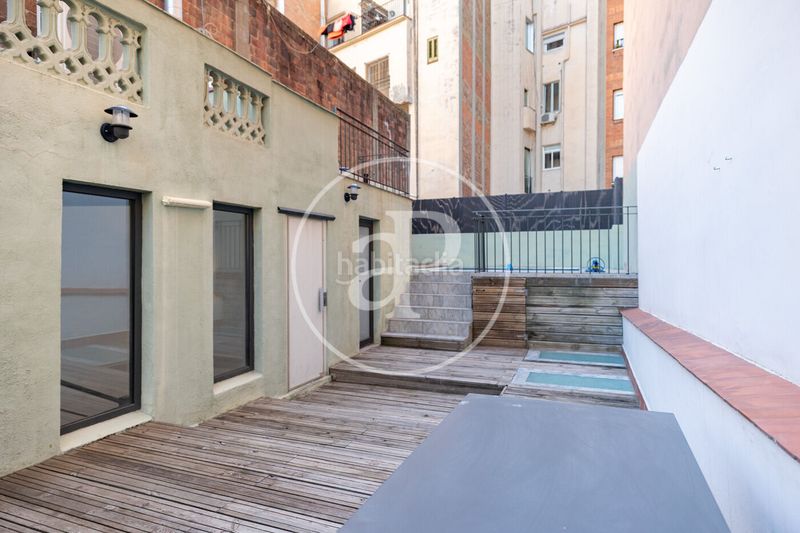 Foto 237d640d-c78b-4b93-acb2-70a500d5c1c6. Casa amb calefacció piscina a Putget - Farró Barcelona