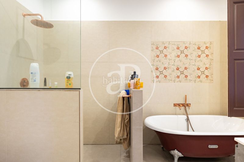 Foto ed946510-38f0-4756-901c-4f3848444bb2. Casa amb calefacció piscina a Putget - Farró Barcelona