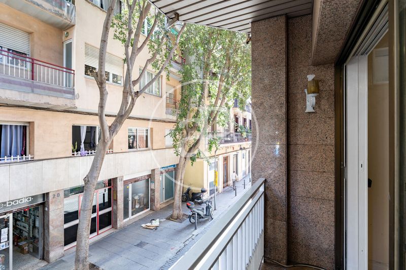 Foto 0422d0eb-20db-45b9-b6aa-2c403bfaaf53. Pis amb calefacció aparcament a Putget - Farró Barcelona
