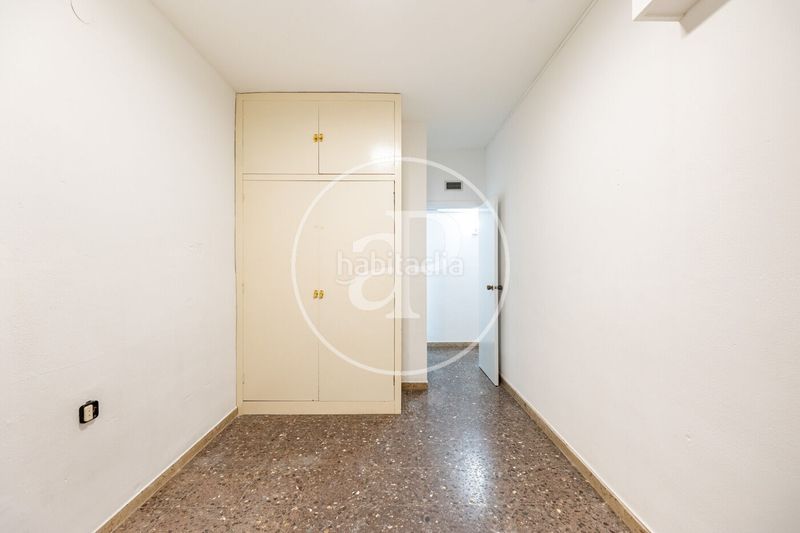 Foto 7a1883f3-aa7a-4cc6-9278-05833a1bc1b9. Pis amb calefacció aparcament a Putget - Farró Barcelona
