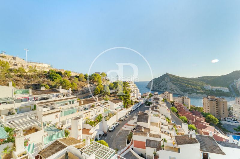 Foto a673c454-e5d2-4c58-809e-67be0e767a98. Piso  en venta en Playa Poniente Benidorm