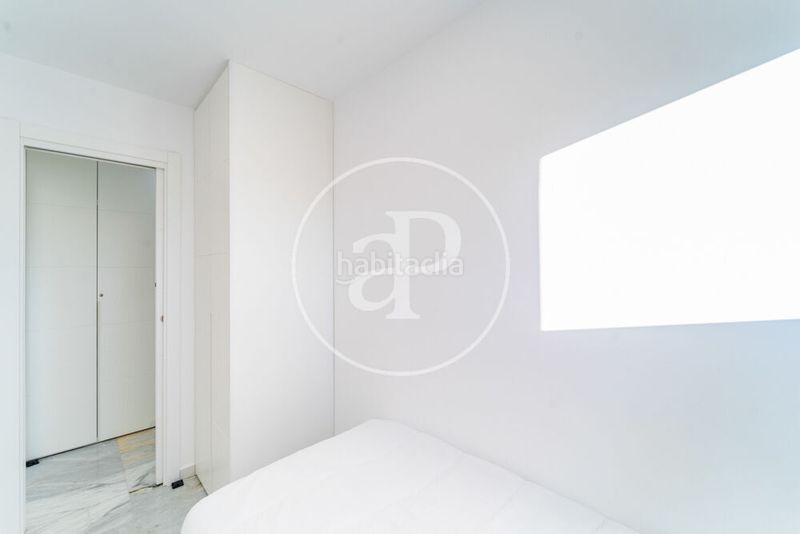 Foto b3f2f61d-40ff-474d-afa5-55ec44abe5e0. Piso  en venta en Playa Poniente Benidorm