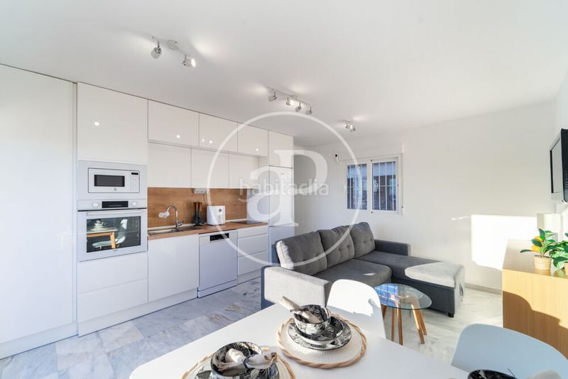 Foto bed45566-26bd-43b8-be11-47a4221dca55. Piso  en venta en Playa Poniente Benidorm