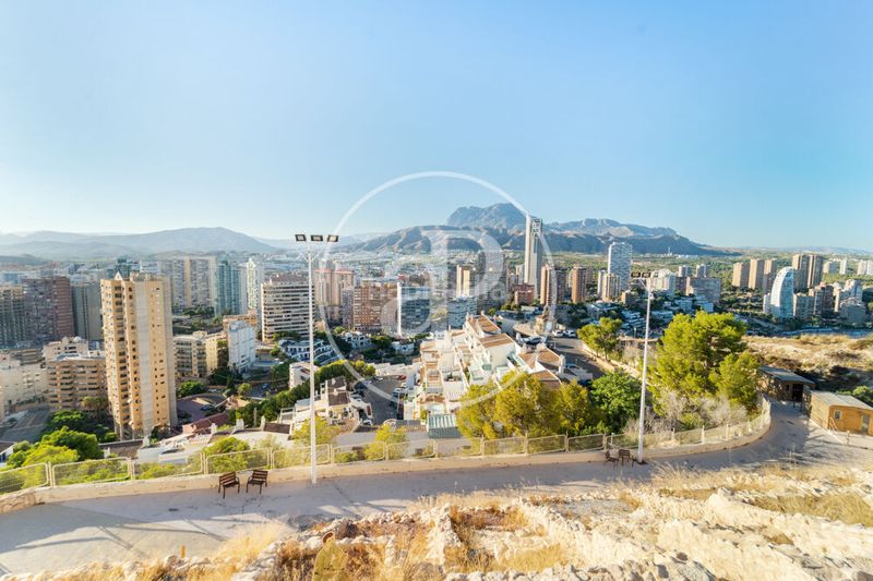 Foto c196cbb1-a5e0-4afa-a4c7-32b26f948347. Piso  en venta en Playa Poniente Benidorm