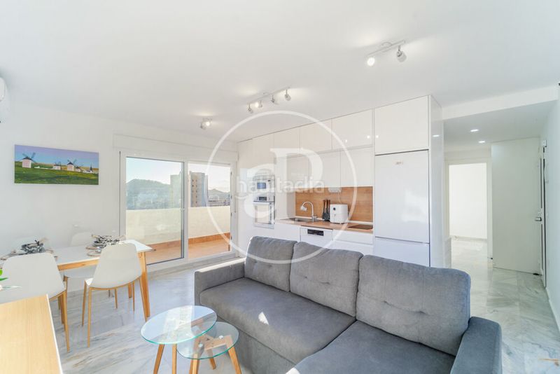 Foto dc252206-de7c-4384-8f67-875be8296d27. Piso  en venta en Playa Poniente Benidorm
