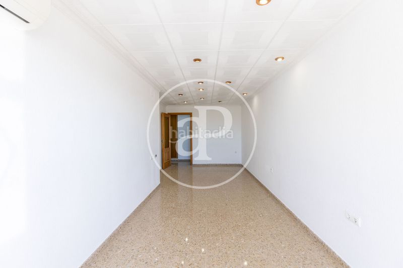 Foto faa6b3cd-2abf-4734-9157-7b051eb59f84. Pis amb aparcament a L´Hort de Senabre Valencia