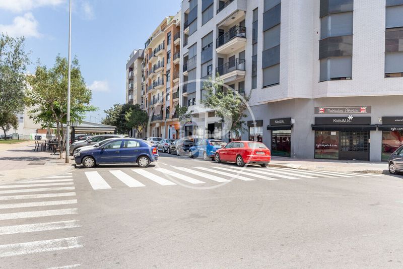 Foto a9996273-bb29-4408-a4a0-014d7bb9286f. Casa adossada amb calefacció a Centro Burriana
