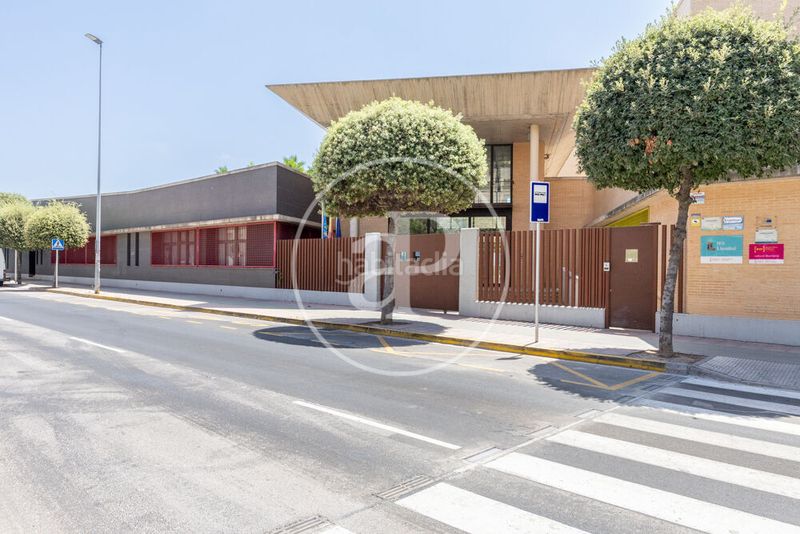Foto b43572a9-d9b4-4e17-9e3c-7f1956fe0da3. Casa adossada amb calefacció a Centro Burriana