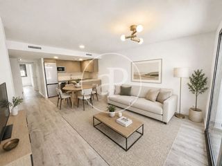 Appartamento in Fonteta de Sant Lluís. Piso en venta en quatre carreres