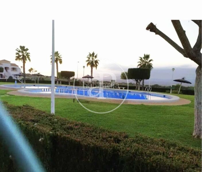 Foto 2f0ae3fe-b18f-4a93-8174-f2eb72c2dc17. Miete zweistöckige wohnung mit parking pool in Monte Faro-Altomar II Santa Pola