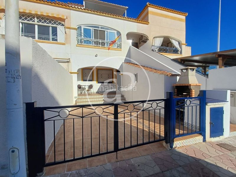 Foto 9fd427cf-a52f-41da-9df3-2dd6717fb484. Miete zweistöckige wohnung mit parking pool in Monte Faro-Altomar II Santa Pola