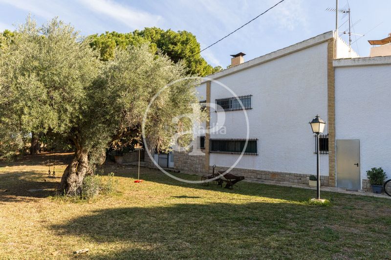Foto 23c70ee0-d64f-4b87-a8a2-7c2d1d67bb9b. Casa amb calefacció aparcament piscina a Centro Mutxamel