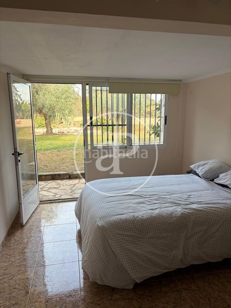 Foto c0eae01c-984f-4c4e-be2c-fc06775943aa. Casa amb calefacció aparcament piscina a Centro Mutxamel