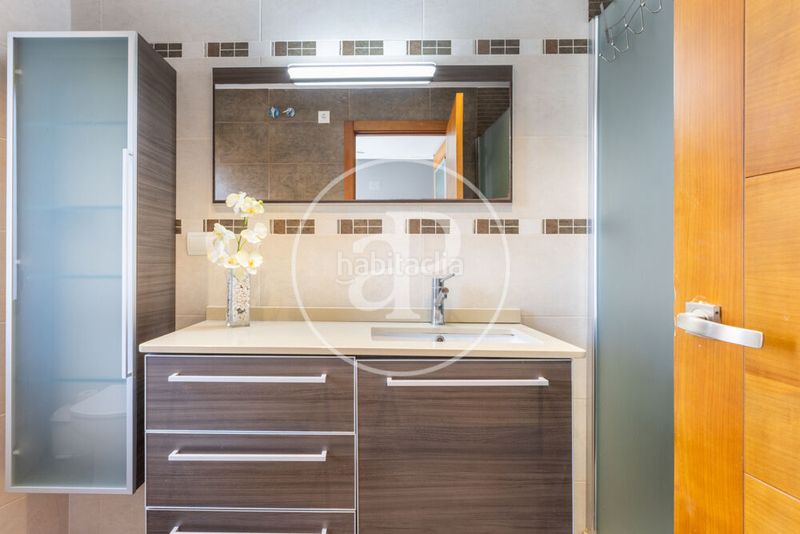 Foto 51b9dd5d-01e9-49cf-a714-a32cf5959c9a. Casa amb calefacció aparcament piscina a Mareny Blau Sueca