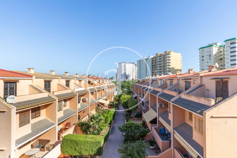 Foto 53f7748a-0f38-42e8-8717-43601f38195b. Casa amb calefacció aparcament piscina a Mareny Blau Sueca
