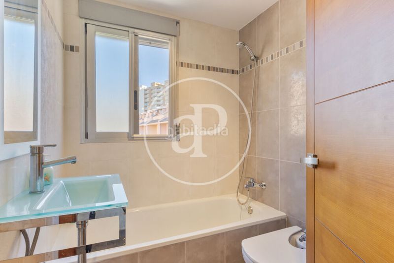 Foto 77aab269-8a70-4440-9427-eea0643ba6c7. Casa amb calefacció aparcament piscina a Mareny Blau Sueca