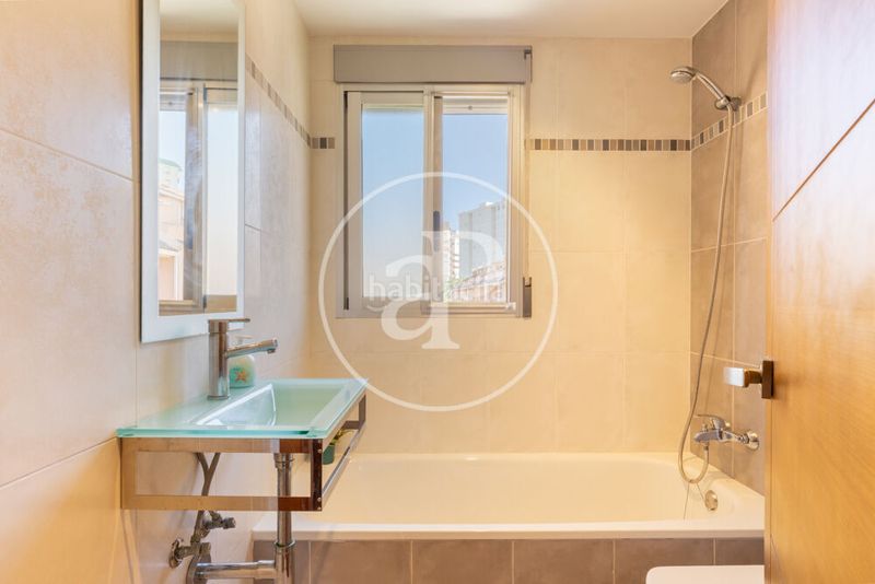 Foto d62b7c83-b710-4dfa-b02b-6941f2ced784. Casa amb calefacció aparcament piscina a Mareny Blau Sueca