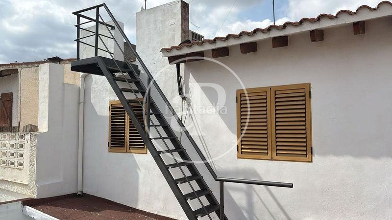 Foto fc1e97e2-c3cf-4818-be8c-28ce1a4b4220. Casa adossada amb calefacció aparcament a Centro Chiva