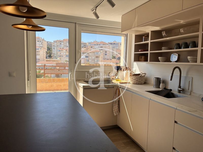 Foto f720492c-3cea-48bd-b77c-304ad9697a8b. Rent penthouse with heating parking in Los Arenales del Sol Elche / Elx