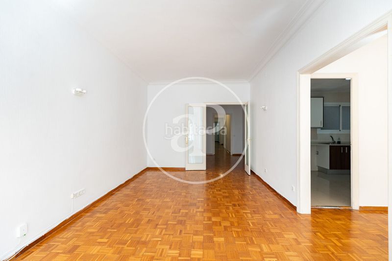 Foto adc81b87-ee28-46c1-9984-97d581c11ee3. Piso  en venta en sarrià en Tres Torres Barcelona