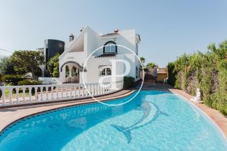 Lloguer Casa  Carrer caixa d'estalvis. Chalet independiente en alquiler en leliana