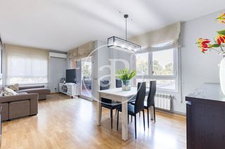 Pis  Carrer de batllevell. Piso en venta en sabadell