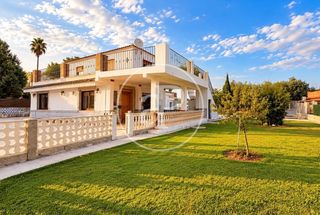 Maison à Santa Bárbara. Casa en venta en llïria