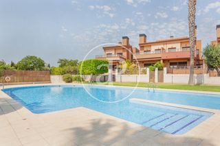 Lloguer Pis  Carrer passarell. Casa adosada en alquiler en torre en conil