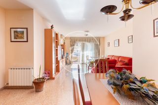 Flat  Carrer del pintor togores. Piso en venta en cordelles, cerdanyola del valles