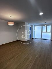 Pis a Eixample. Piso en venta con reforma integral en alcoy