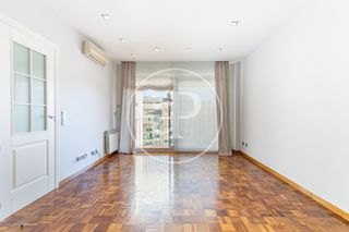 Appartement  C/ de padilla. Piso en venta en la sagrada familia