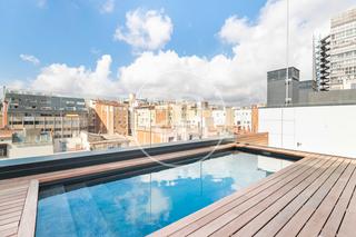 Ático con terraza y piscina privada de Obra Nueva
