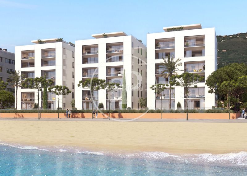 Foto 542d63ff-f345-4754-b672-587371bbefd0. Pis 100m<sup>2</sup> a passeig marítim 100 a Centre-Platja Platja d´Aro