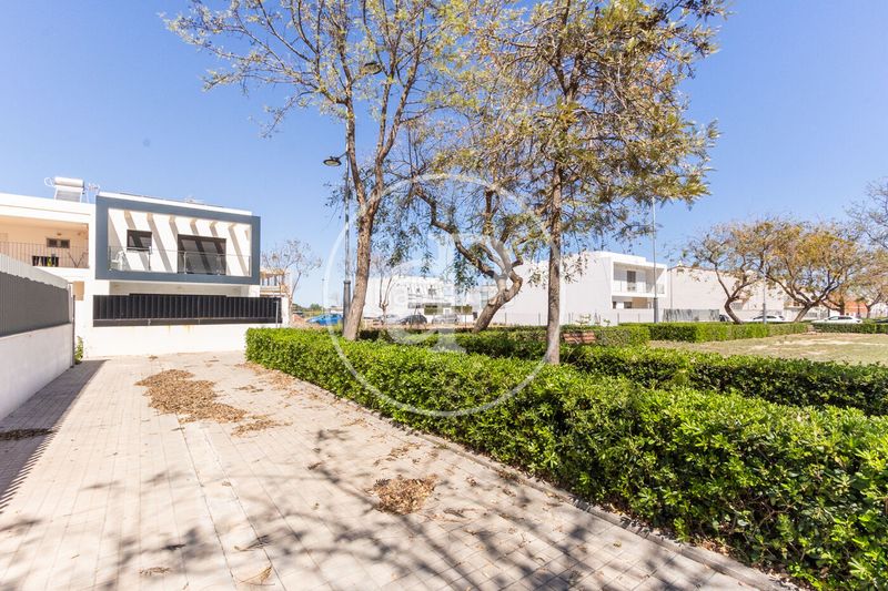 Foto c740c28d-5a05-49c8-8ab0-9fd5b18614e2. Promoción Promoción de Obra Nueva Proyecto en El Puig de Santamaria (Valencia) en El Puig de Santa Maria. Edificio viviendas de obra nueva