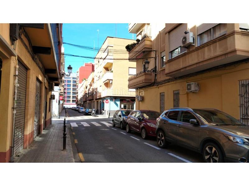 Foto 99394894-4b16-41ad-a453-03621736b537. Parking coche garaje en venta en valència capital! en Valencia