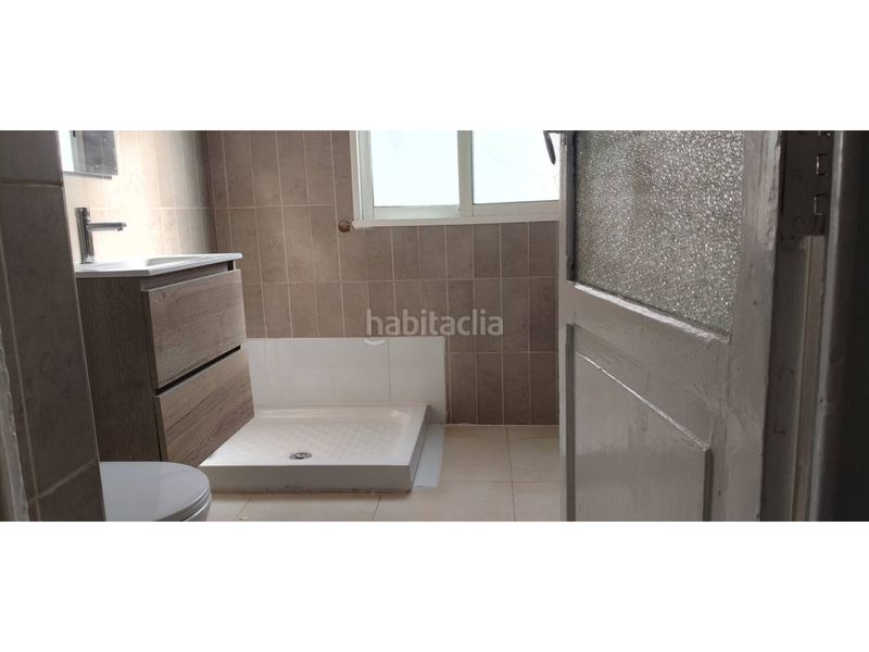 Foto 0dd49675-6190-415b-8b2a-0980daff1230. Piso en calle progreso 164 flat típico casas cabanyal en Valencia