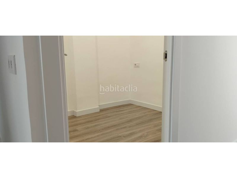 Foto 57bf6e33-88c7-48cd-8bbb-b82d8259fc33. Piso en calle progreso 164 flat típico casas cabanyal en Valencia