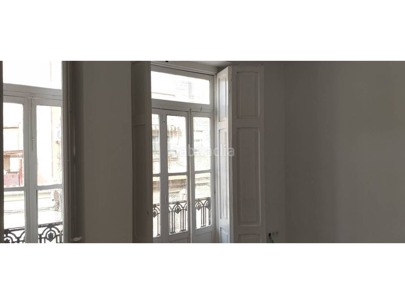 Foto 6a52d188-f2bf-4034-b223-018e68e9be76. Piso en calle progreso 164 flat típico casas cabanyal en Valencia