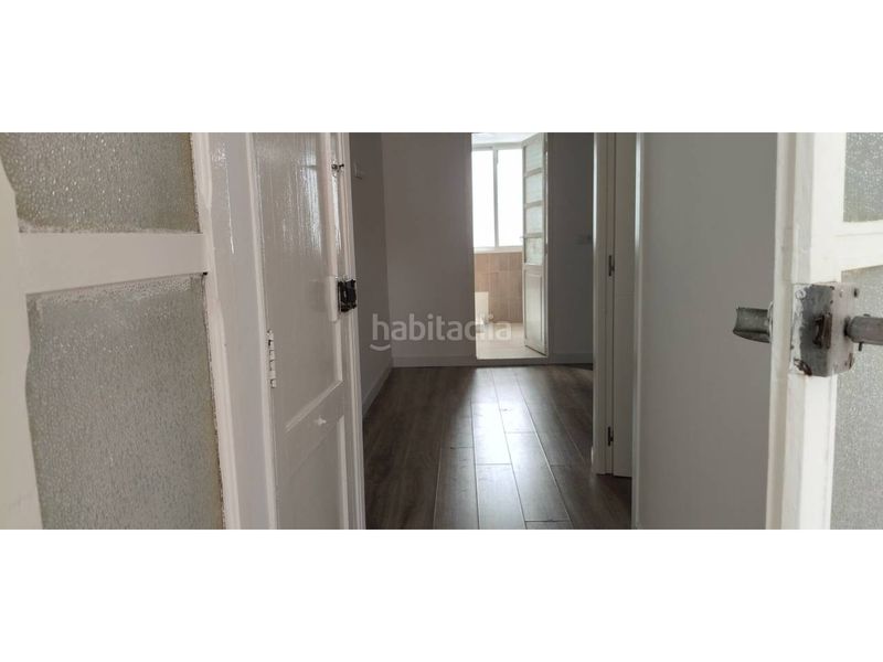 Foto 8fa4d8c2-a950-4db4-ba55-76a5cb9a3882. Piso en calle progreso 164 flat típico casas cabanyal en Valencia