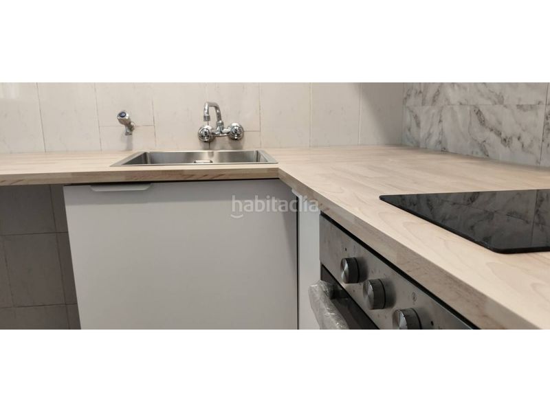Foto eec7e86d-db02-487a-b1ea-202f6cda6dc7. Piso en calle progreso 164 flat típico casas cabanyal en Valencia