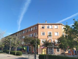 Piso  Calle arzobispo olaechea 34. Planta baja con jardín ccomunitario en sant marcellí