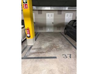 Affitto Posto auto in Calle ángel villena 32. Alquiler de garaje en ciutat de les arts i de les ciències, valè