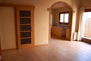 Casa a Centre. Casa de poble al centre per vendre