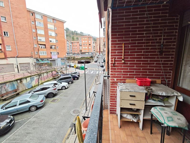 Foto 194b17f7-f310-4f9c-ba6f-a7257f66cba7. Appartamento con riscaldamento in Kalero-Basozelai Basauri