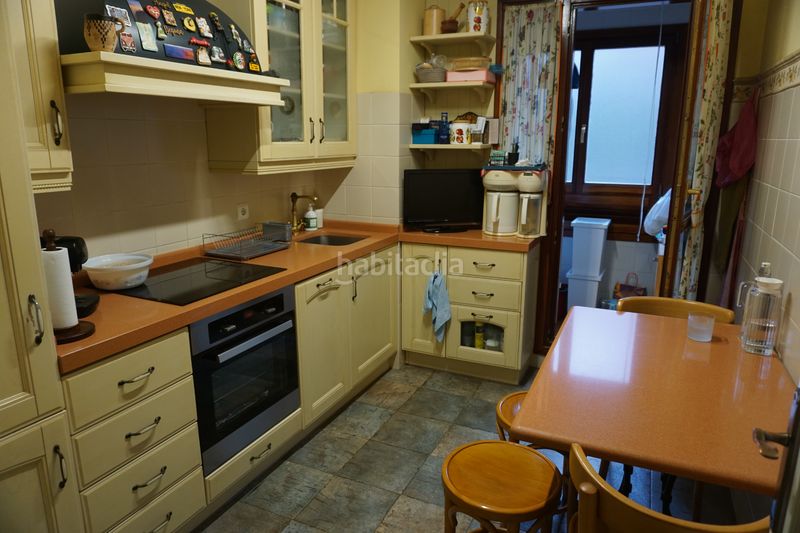 Foto 12872548-69e6-4e7e-ac62-bec9d607fb98. Appartamento con riscaldamento parcheggio in Kalero-Basozelai Basauri
