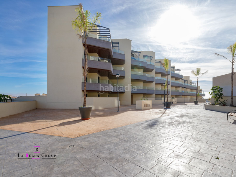 Foto cf96ba3f-5efd-41ef-a1ea-02e5b3d974bf. Pis amb aparcament piscina a El Morche Torrox