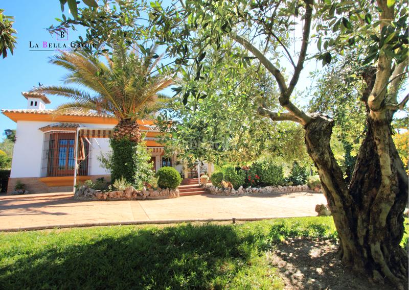 Foto 25ed367c-44f3-4a75-beb8-df605e47a6e8. Casa con camino parcheggio piscina in Priego de Córdoba